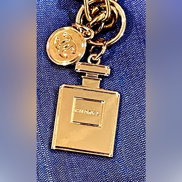 CHANEL Beaute’ Line Gold Perfume Bottle Pendant w additional CC Pendant - Picture 1 of 3